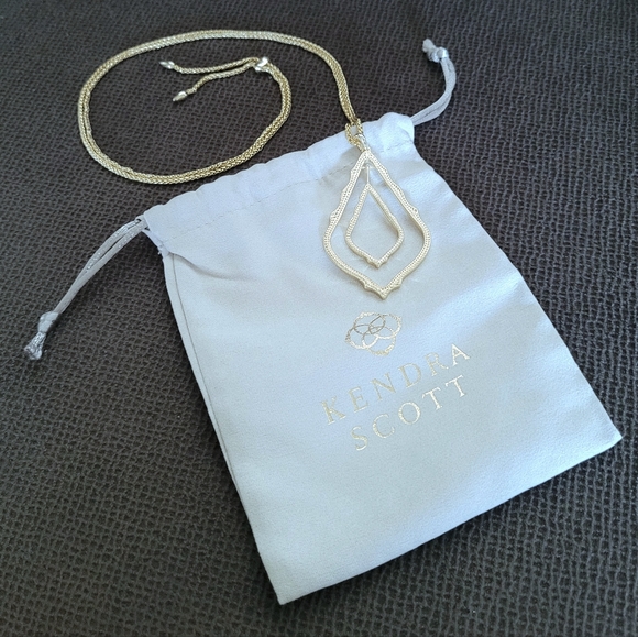 Kendra Scott Jewelry - Kendra Scott "Simon" Long Gold💛 Pendant Necklace